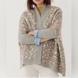 Anthropologie Akemi Kin leopard Louise sweater poncho cardigan one size